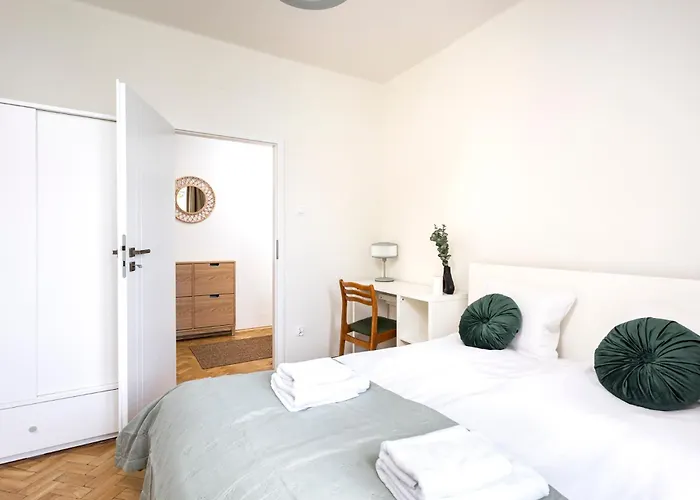 Kazimierz Hideaway - By Upstairs * Krakau